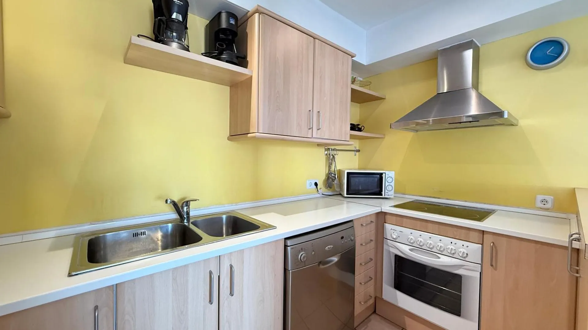 Apartament Agi Blaumar Roses 0*,  Hiszpania